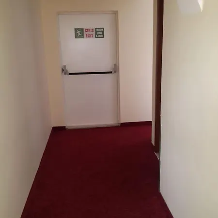 Lara Hotel 3*