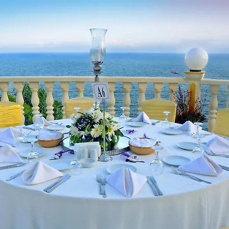 Hotel Lara 3*
