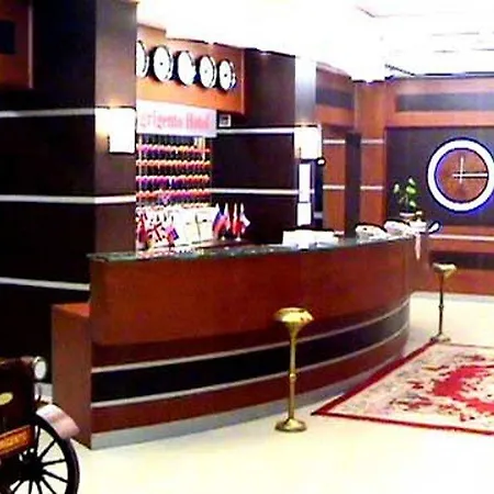 Lara Hotel 3*
